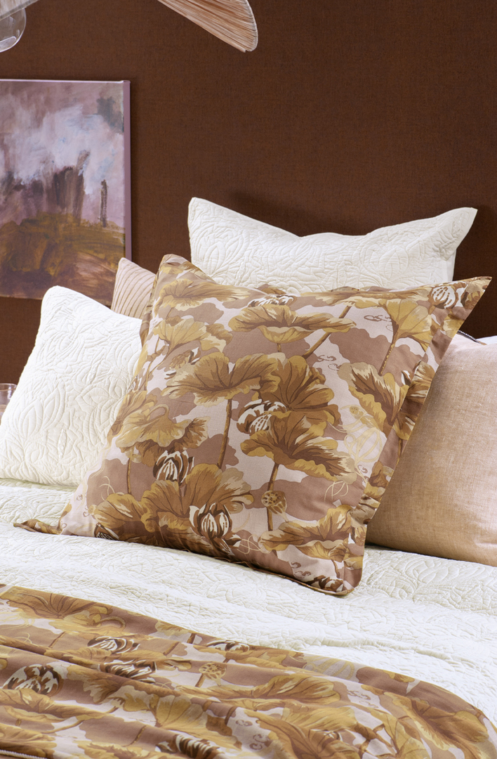 Bianca Lorenne - Waterlily Clay Comforter (Cushion-Pillowcases-Eurocases Sold Separately) image 3